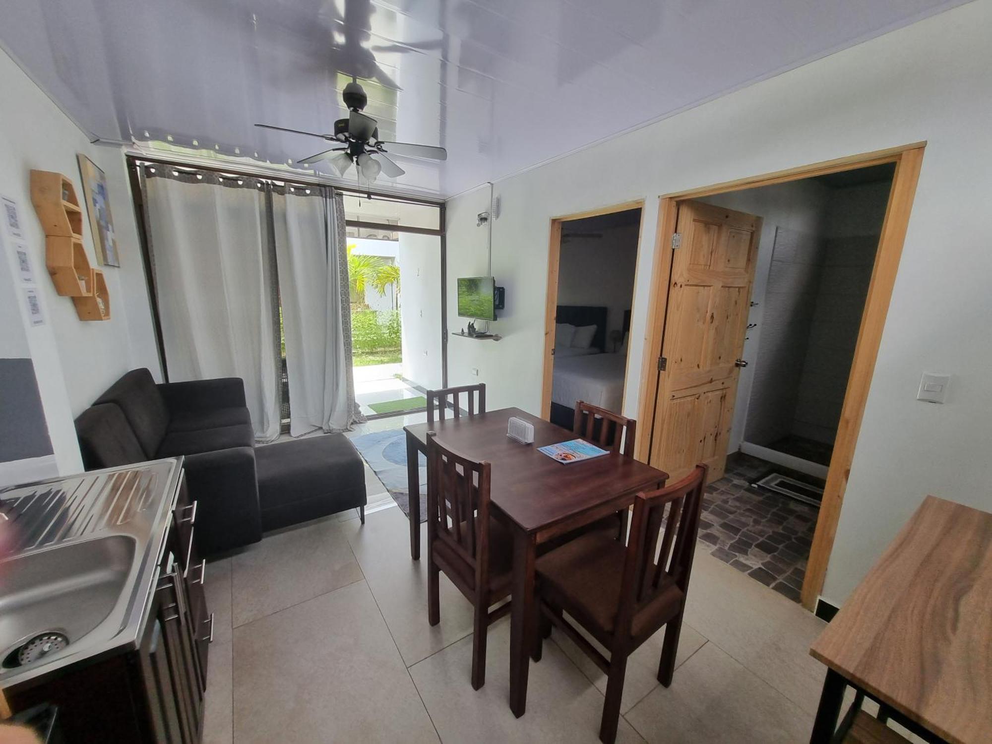 Ballena Rey Hotel Uvita Luaran gambar
