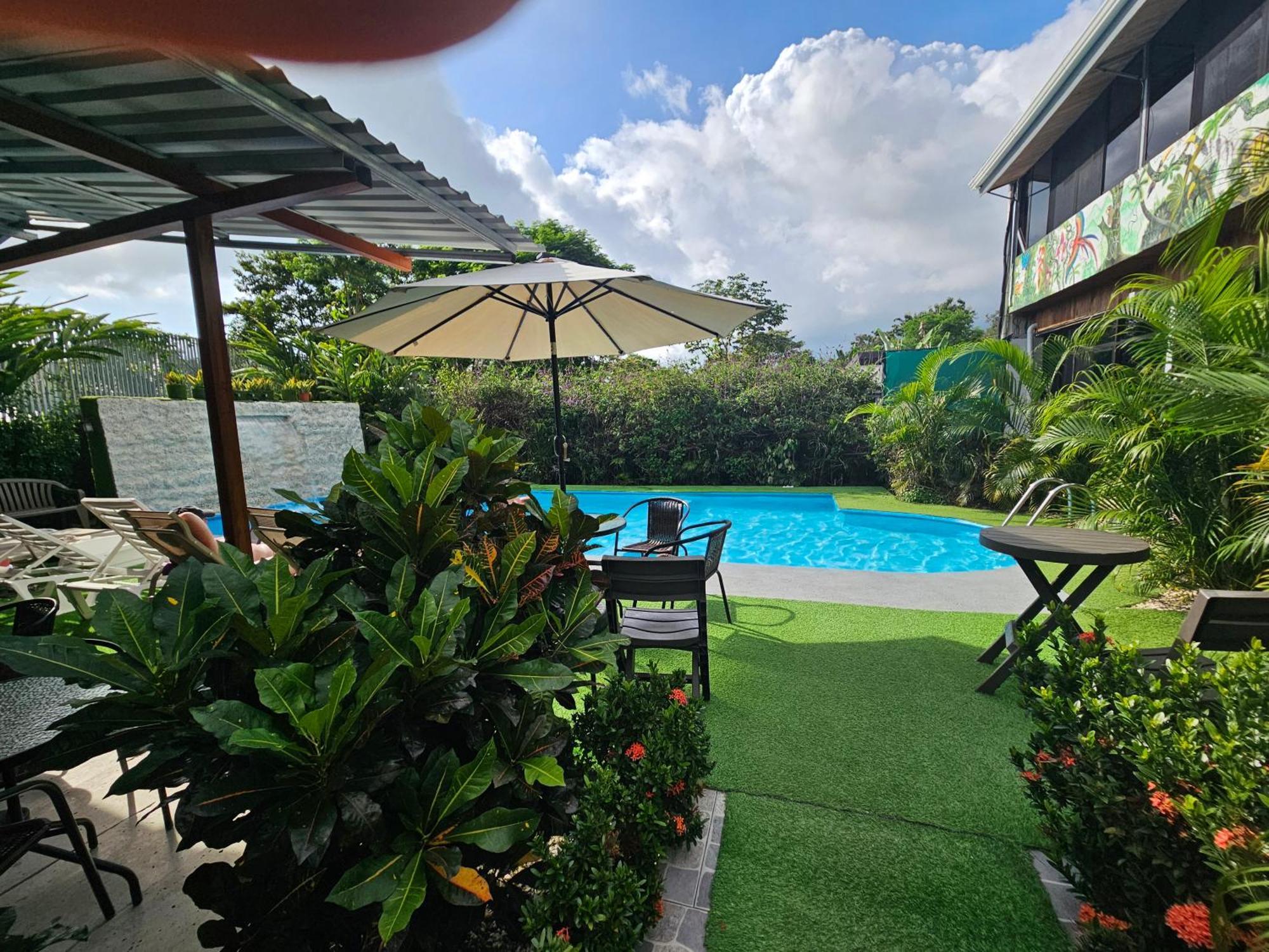 Ballena Rey Hotel Uvita Luaran gambar